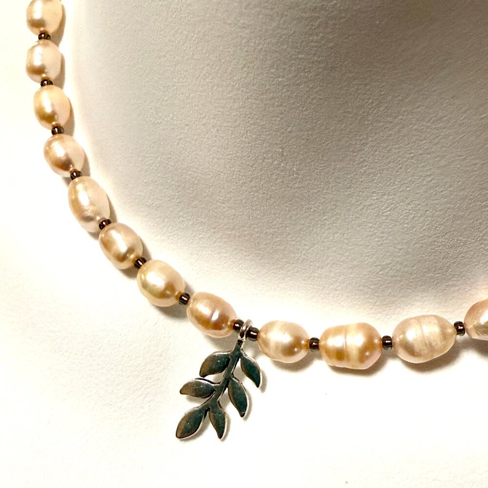 Genuine Pale Pink Freshwater Pearl Silver Leaf Branch Beaded Short Necklace